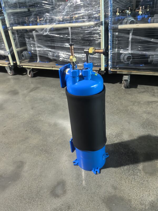 Tytanowy wymiennik ciepła do zimnej wody o wysokiej odporności na korozję ETA-1.5, charakteryzujący się kompaktową konstrukcją do chłodzenia w trudnych warunkach chemicznych