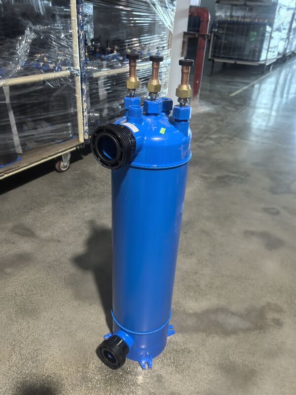 Pionowy wymiennik ciepła basenowy MHTA-1.5 wyposażony w rurę tytanową TA1 i trwałą rurę w strukturze powłoki PVC do systemów ogrzewania basenu