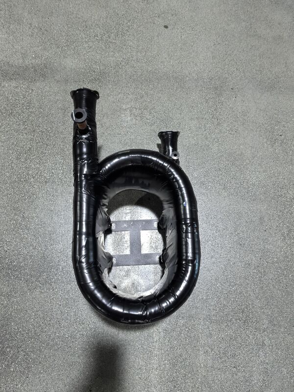 Rurowiec miedziany ze stali nierdzewnej HVAC wymiennik ciepła koaksjalny zaprojektowany do maksymalnego ciśnienia roboczego wody 8 bar rozwiązania transferu ciepła